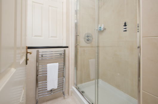En-suite, Cullernose Cottage, Newton Holiday Cottages, Northumberland En-suite