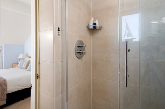 En-suite, Haven Cottage, Newton Holiday Cottages, Northumberland En-suite
